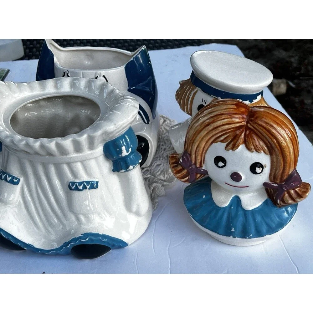 Royal adorable vintage